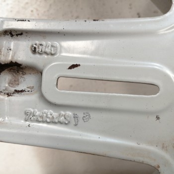 Recambio de llanta para volvo s80 berlina 2.4 diesel cat referencia OEM IAM 8672150 7JX16X49 5H 5X108