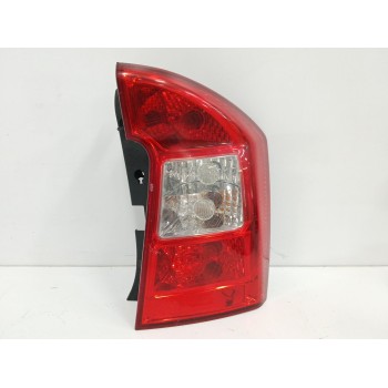 PILOTO TRASERO DERECHO 924021D010 92402100