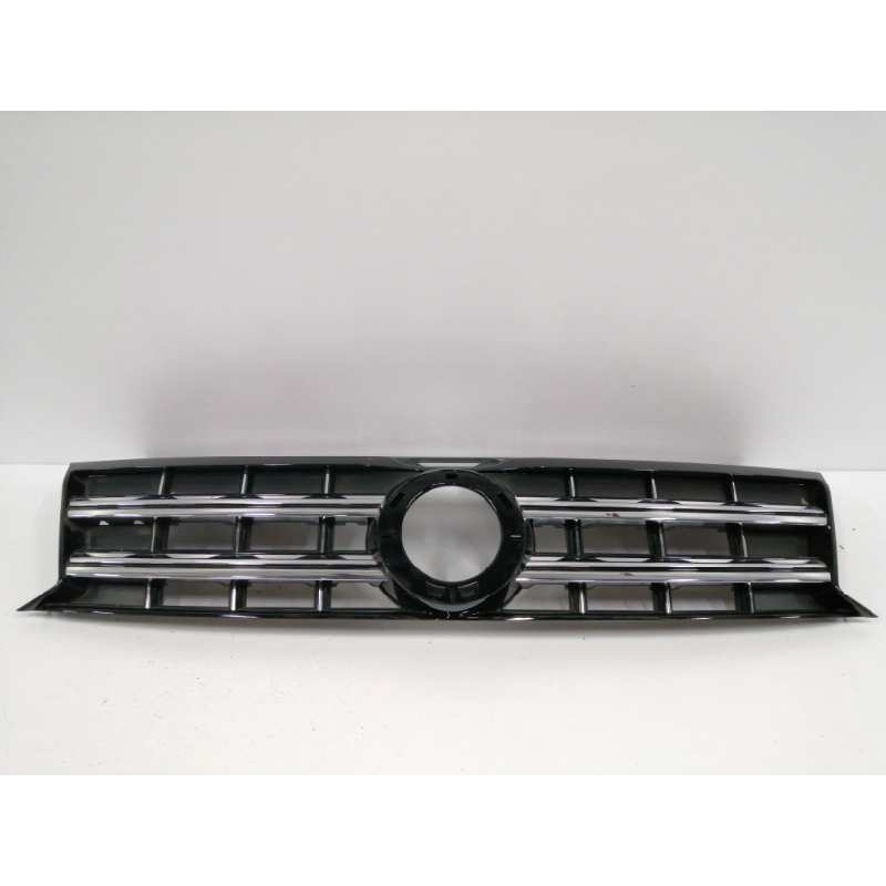 Recambio de rejilla delantera para volkswagen amarok comfortline doublecab 4motion referencia OEM IAM 2H6853651B  