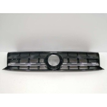 Recambio de rejilla delantera para volkswagen amarok comfortline doublecab 4motion referencia OEM IAM 2H6853651B  