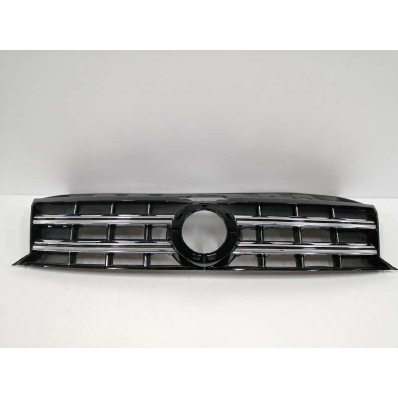 Recambio de rejilla delantera para volkswagen amarok comfortline doublecab 4motion referencia OEM IAM 2H6853651B  