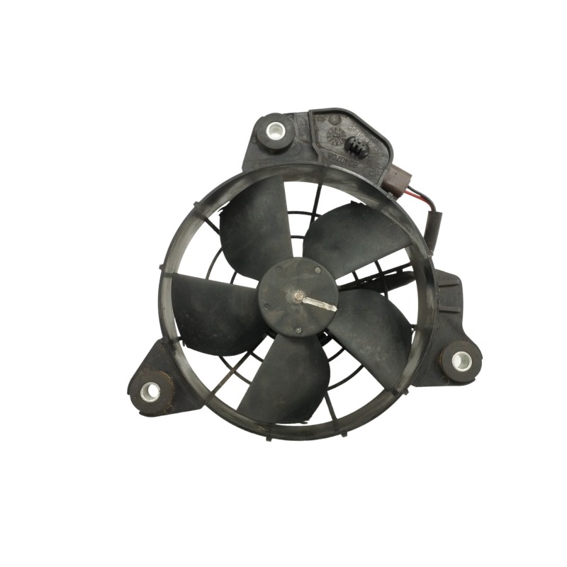 Recambio de electroventilador para smart forfour 0.9 turbo cat referencia OEM IAM 8240708  