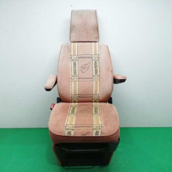 ASIENTO DELANTERO IZQUIERDO 
