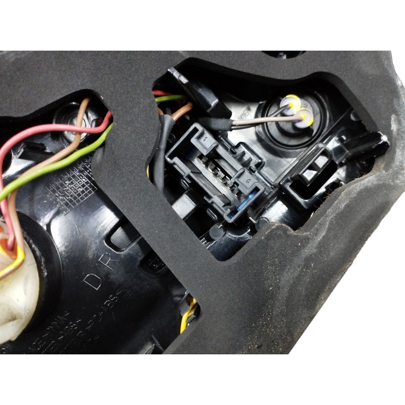 PILOTO TRASERO DERECHO