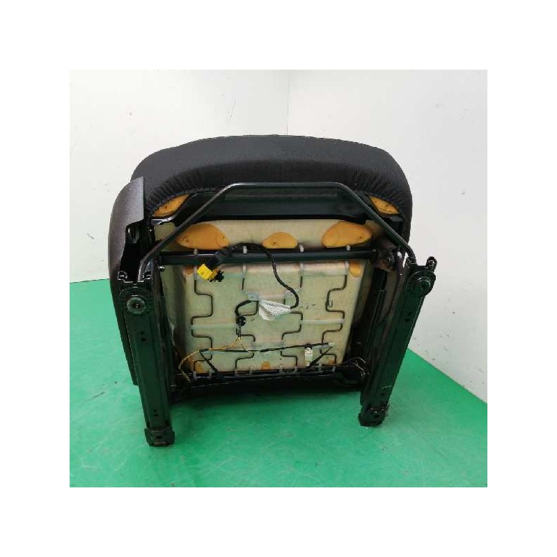 ASIENTO DELANTERO DERECHO