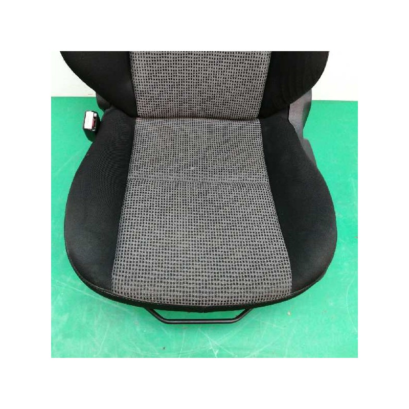 ASIENTO DELANTERO IZQUIERDO OBSERVAR FOTOS