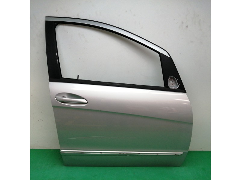 Recambio de puerta delantera derecha para mercedes-benz clase a (w169) 2.0 cdi cat referencia OEM IAM OBSERVAR FOTOS Recambio de puerta delantera derecha para mercedes-benz clase a (w169) 2.0 cdi cat referencia OEM IAM OBSERVAR FOTOS