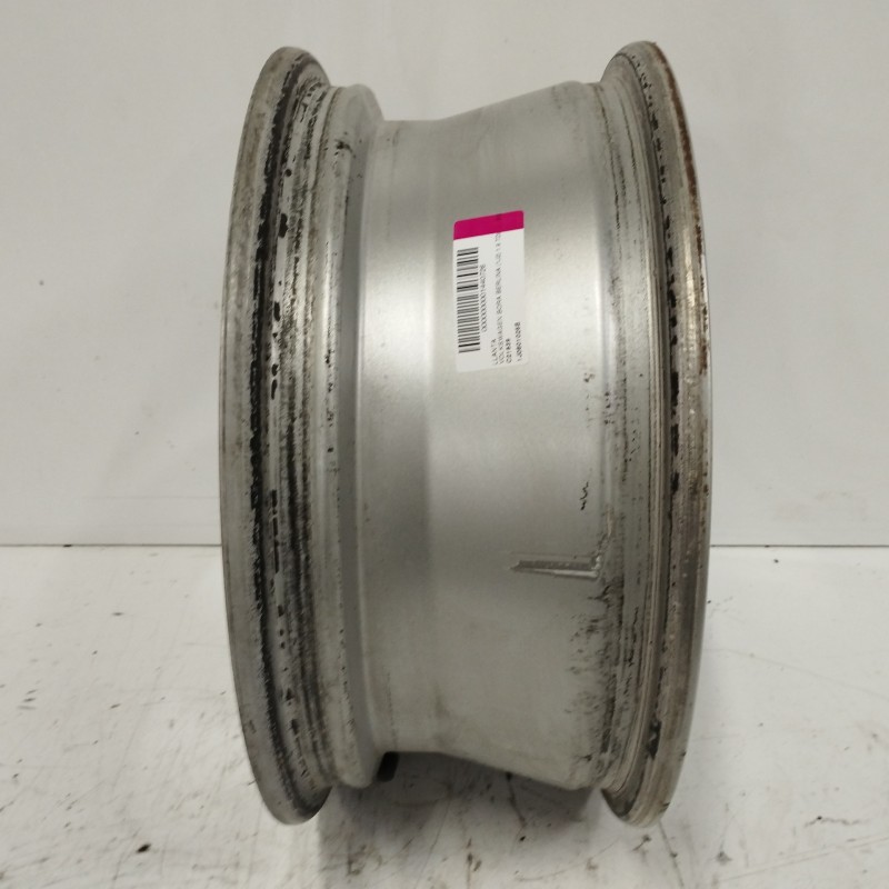 LLANTA 6JX15H2 ET38 5H 5X100 5