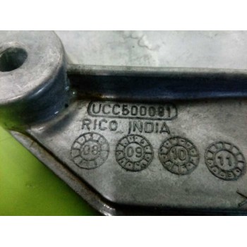 Recambio de no identificado para land rover discovery 4 tdv6 se referencia OEM IAM UCC500081 SEPARADOR 