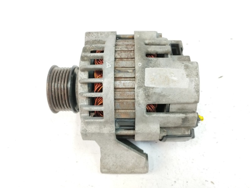 Recambio de alternador para ssangyong musso 2.9 turbodiesel cat referencia OEM IAM   