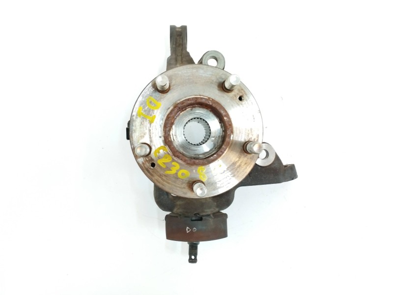 Recambio de mangueta delantera izquierda para hyundai i30 1.4 cat referencia OEM IAM   