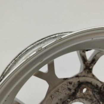 Recambio de llanta para aixam minivan 500 4 referencia OEM IAM V00036 4J13FH ET23,5 4H 4X115