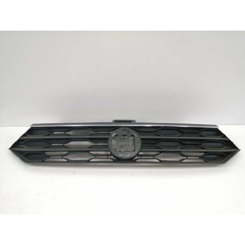 Recambio de rejilla delantera para volkswagen t-roc advance referencia OEM IAM 2GA853651E  