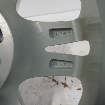 Recambio de llanta para renault clio iv (bh_) 1.2 16v referencia OEM IAM W071605 6,0JX15H2 ET40 4H 4X100