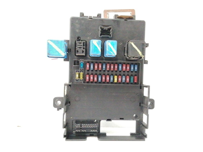Recambio de caja reles / fusibles para nissan terrano/terrano.ii (r20) 2.7 turbodiesel referencia OEM IAM  5WK48541 