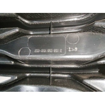 Recambio de rejilla delantera para volkswagen t-roc advance referencia OEM IAM 2GA853651E  