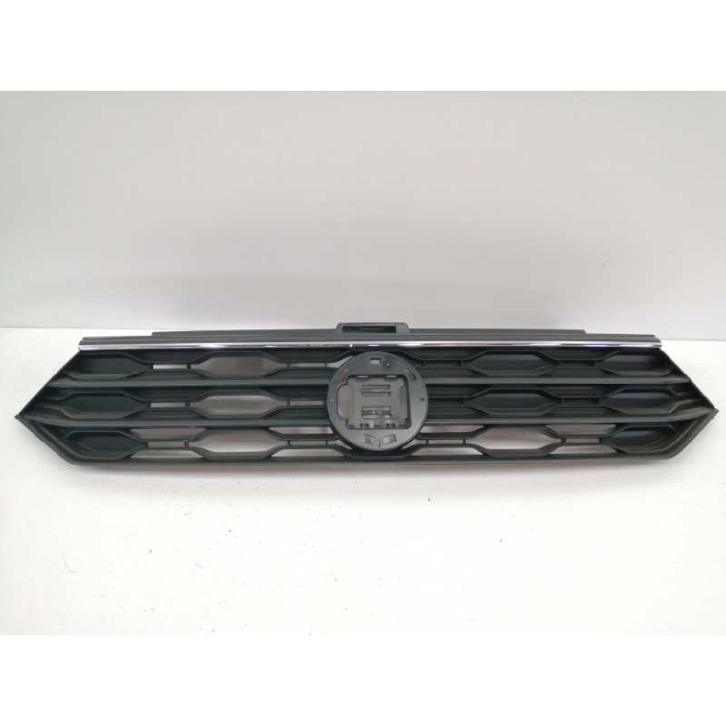 Recambio de rejilla delantera para volkswagen t-roc advance referencia OEM IAM 2GA853651E  
