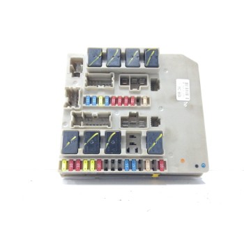CAJA RELES / FUSIBLES 8200306033 S118399300L 