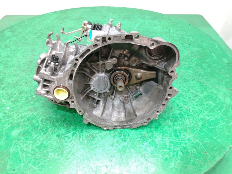 Recambio de caja cambios para toyota avensis berlina (t 22) 2.0 turbodiesel cat referencia OEM IAM   