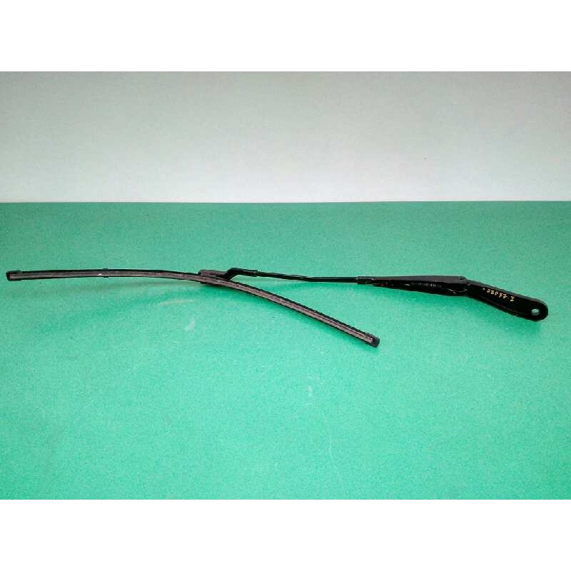 BRAZO LIMPIA DELANTERO IZQUIERDO