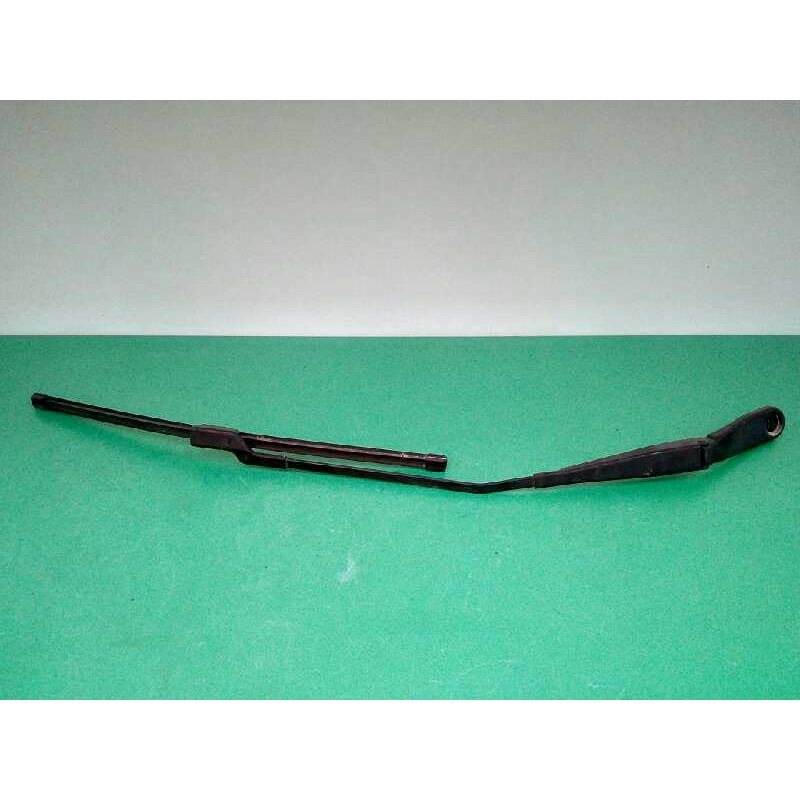 Recambio de brazo limpia delantero derecho para volvo s80 berlina d5 momentum referencia OEM IAM 30796036  