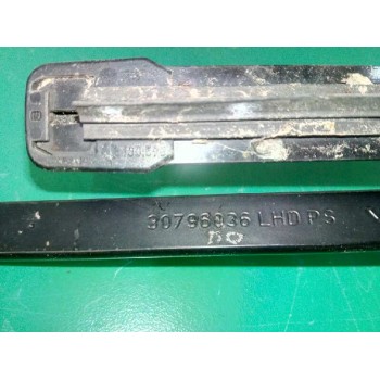 Recambio de brazo limpia delantero derecho para volvo s80 berlina d5 momentum referencia OEM IAM 30796036  