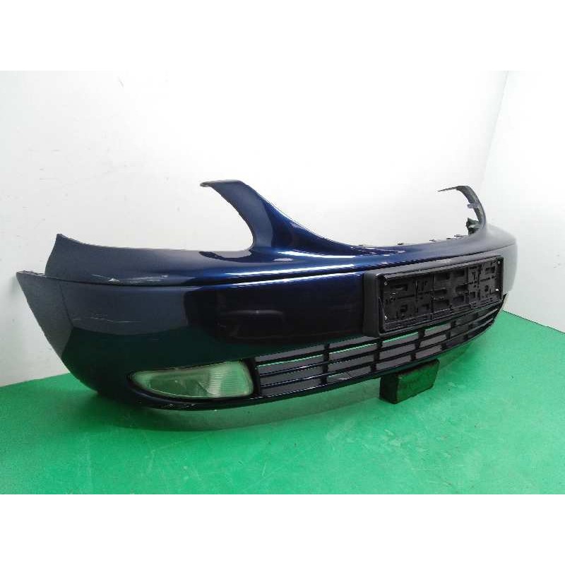 PARAGOLPES DELANTERO