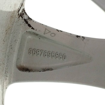 Recambio de llanta para citroën c5 berlina business referencia OEM IAM 9687895880 7JX16CH5-28 5H 5X110