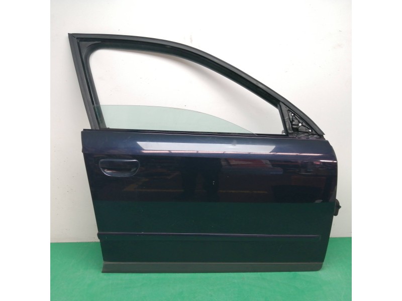 Recambio de puerta delantera derecha para audi a4 avant (8e) 1.9 tdi (96kw) referencia OEM IAM   