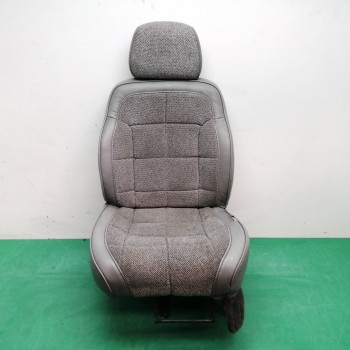 ASIENTO DELANTERO IZQUIERDO 