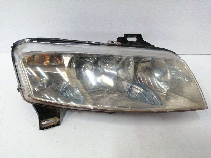 Recambio de faro derecho para fiat stilo (192) 1.9 jtd cat referencia OEM IAM DX40780748 DX40785748 
