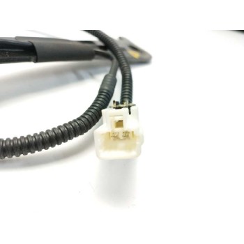 Recambio de enganche cinturon derecho para kia sportage iii (sl) 1.7 crdi referencia OEM IAM 888403U201WK DELANTERO 