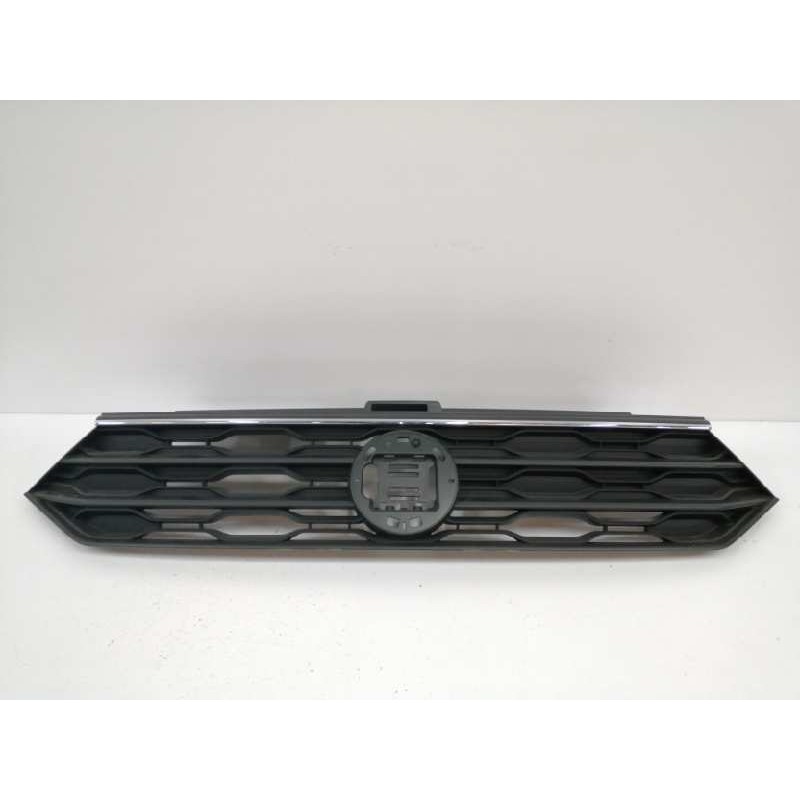 Recambio de rejilla delantera para volkswagen t-roc advance referencia OEM IAM 2GA853651E  