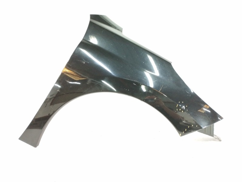 Recambio de aleta delantera derecha para peugeot 207 1.4 referencia OEM IAM  OBSERVAR FOTOS 