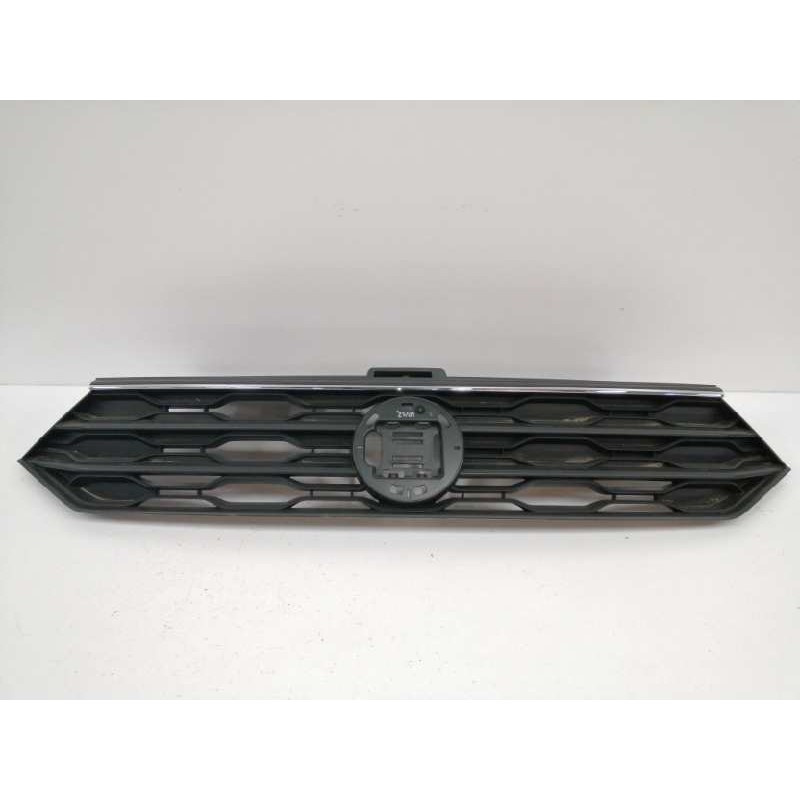 Recambio de rejilla delantera para volkswagen t-roc advance referencia OEM IAM 2GA853651E  