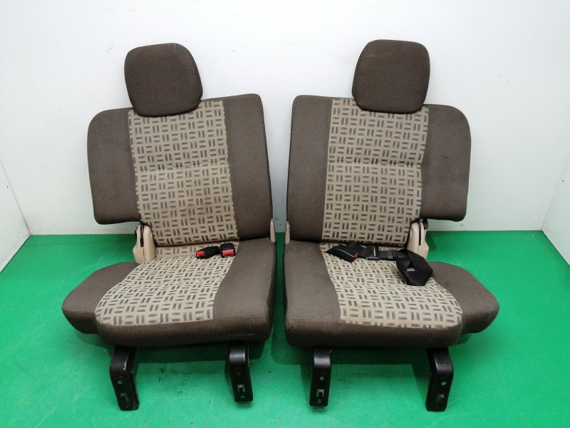 Recambio de asientos traseros para nissan terrano/terrano.ii (r20) 2.7 turbodiesel referencia OEM IAM TERCERA FILA Recambio de asientos traseros para nissan terrano/terrano.ii (r20) 2.7 turbodiesel referencia OEM IAM TERCERA FILA