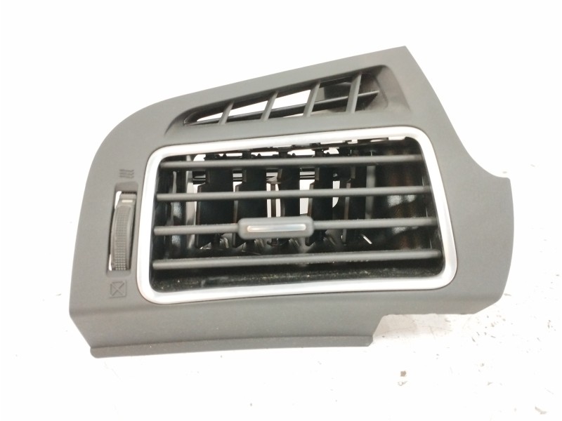 Recambio de rejilla aireadora para toyota verso 1.8 16v cat referencia OEM IAM 556600F020 LADO DERECHO 