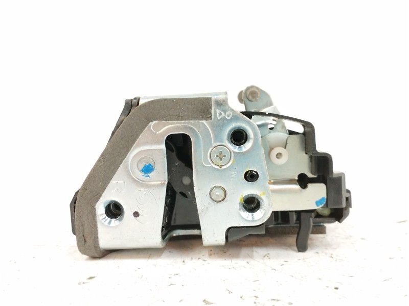 Recambio de cerradura puerta trasera derecha para toyota verso 1.8 16v cat referencia OEM IAM Recambio de cerradura puerta trasera derecha para toyota verso 1.8 16v cat referencia OEM IAM
