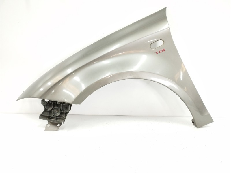 Recambio de aleta delantera izquierda para seat toledo (5p2) sport-up referencia OEM IAM 5P0821165B  