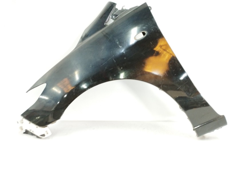 Recambio de aleta delantera izquierda para mazda 5 berl. (cr) 2.0 turbodiesel cat referencia OEM IAM Recambio de aleta delantera izquierda para mazda 5 berl. (cr) 2.0 turbodiesel cat referencia OEM IAM
