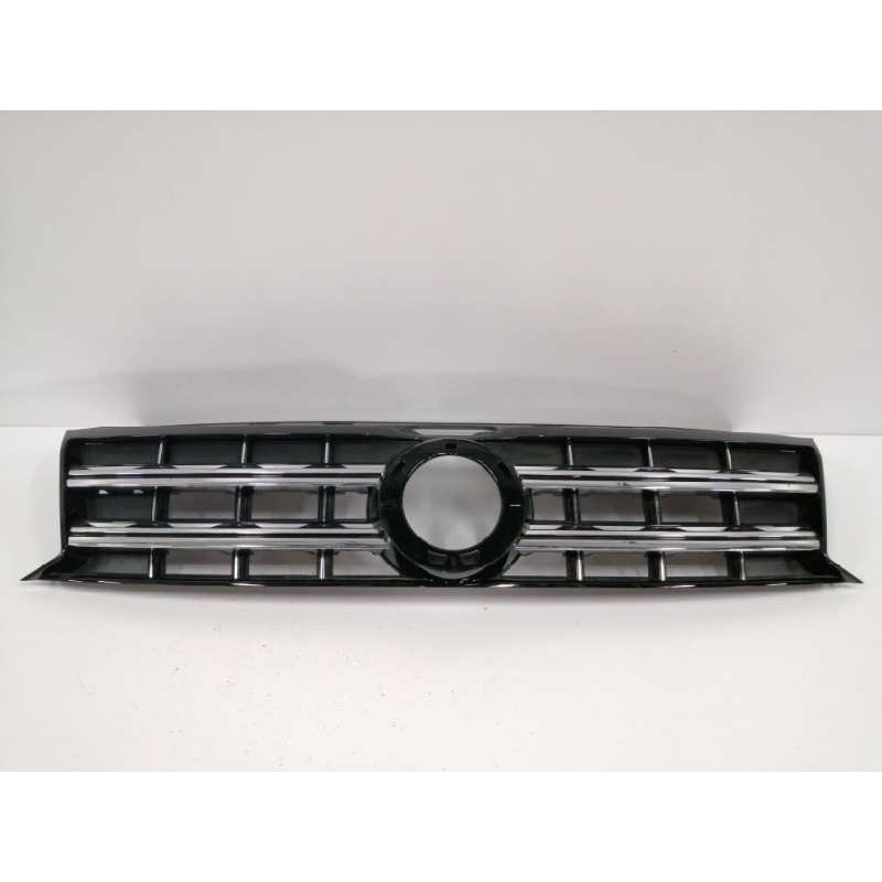 Recambio de rejilla delantera para volkswagen amarok comfortline doublecab 4motion referencia OEM IAM 2H6853651B  
