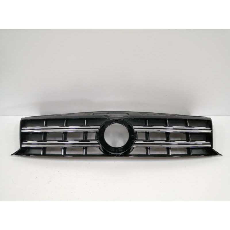 Recambio de rejilla delantera para volkswagen amarok comfortline doublecab 4motion referencia OEM IAM 2H6853651B  