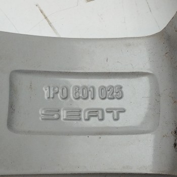 Recambio de llanta para seat leon (1p1) 1.9 tdi referencia OEM IAM 1P0801025 6,5JX16H2 ET50 