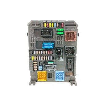 CAJA RELES / FUSIBLES 9832880680 