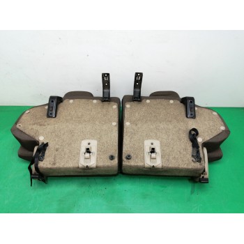 Recambio de asientos traseros para nissan terrano/terrano.ii (r20) 2.7 turbodiesel referencia OEM IAM  TERCERA FILA 