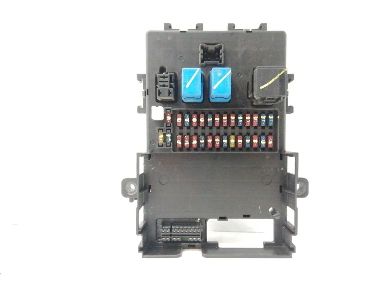 Recambio de caja reles / fusibles para nissan terrano/terrano.ii (r20) 2.7 turbodiesel referencia OEM IAM   