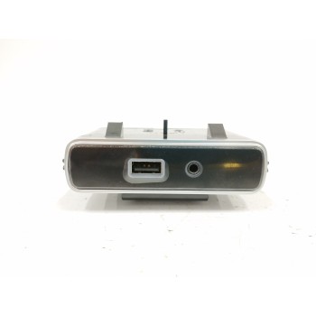 MODULO ELECTRONICO 01561182090 PUERTO USB Y AUX 