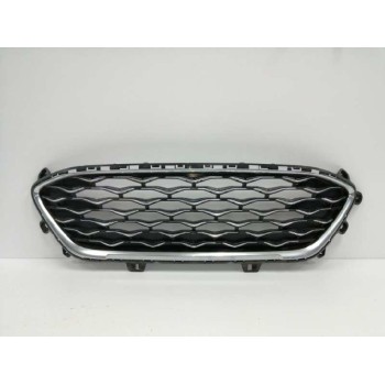 Recambio de rejilla delantera para ford kuga (cbs) referencia OEM IAM LV4B8150U CROMADO 
