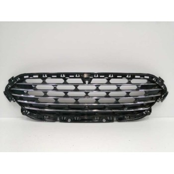 Recambio de rejilla delantera para ford kuga (cbs) referencia OEM IAM LV4B8150D CROMADO 