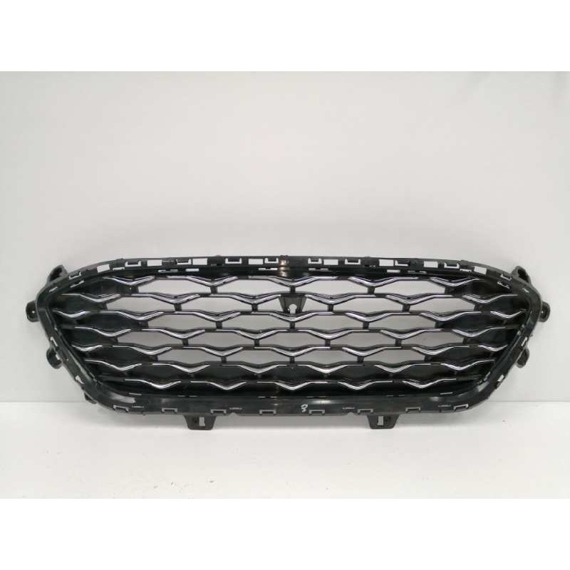 Recambio de rejilla delantera para ford kuga (cbs) referencia OEM IAM LV4B8150U CROMADO 